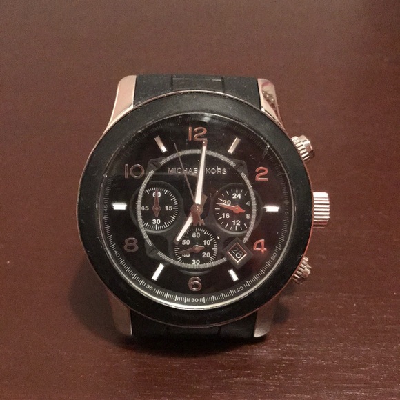 Michael Kors watch - Picture 2 of 5